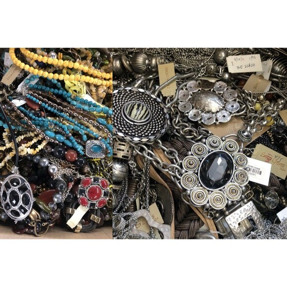 5 lbs Broken JEWELRY LOT - Picture 5 of 10